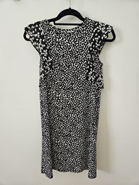 NWT MICHAEL Michael Kors Black and White Printed Ruffle-Trim Mini Dress